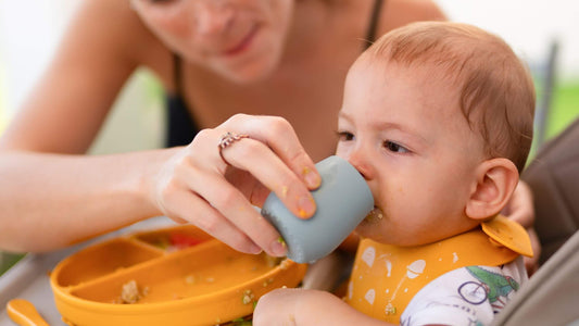 Cómo Preparar a tu Hijo de 3 a 5 Meses para los Sólidos